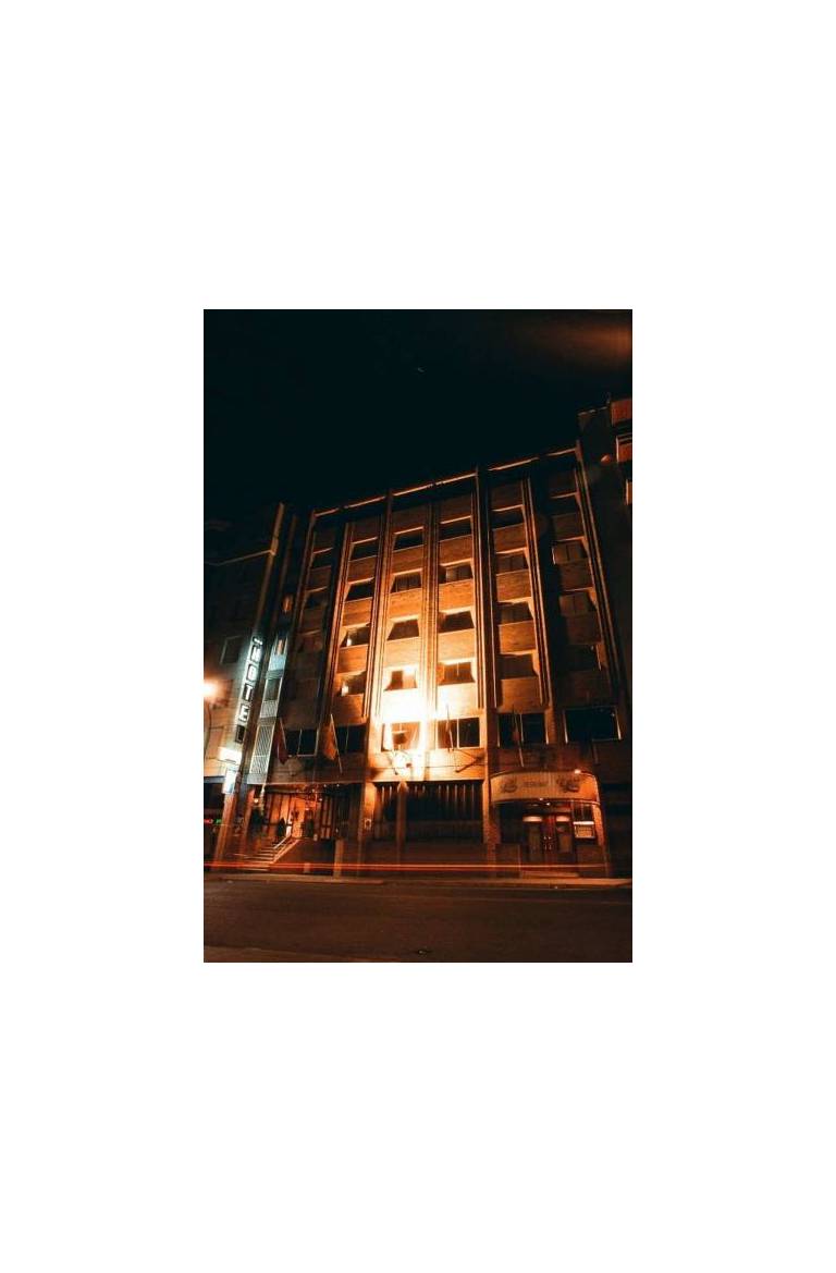 Camparan Suites 