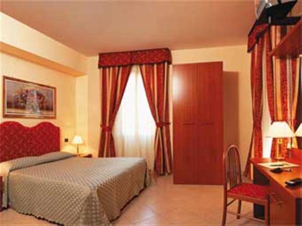 Hotel Stromboli 3* Италия, Рим