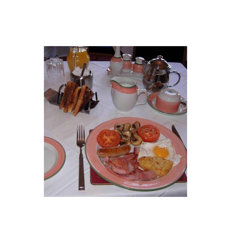 Lyn Glary Hotel 