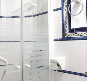 Hostal Van Gogh  в Севилье