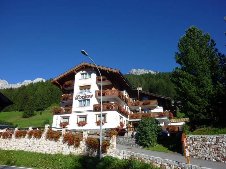 Hotel ai Zirmes 