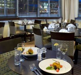 Ramada Hatfield  в Хатфилде