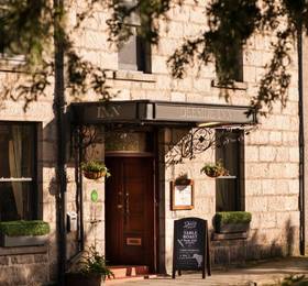 The Deeside Inn  в Баллатере
