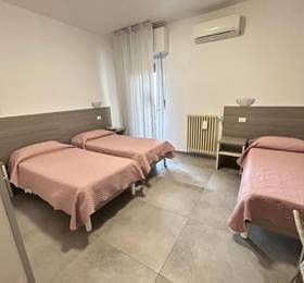 Hotel Marchina  в Брешиа