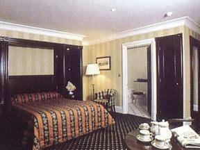 Westland Hotel 