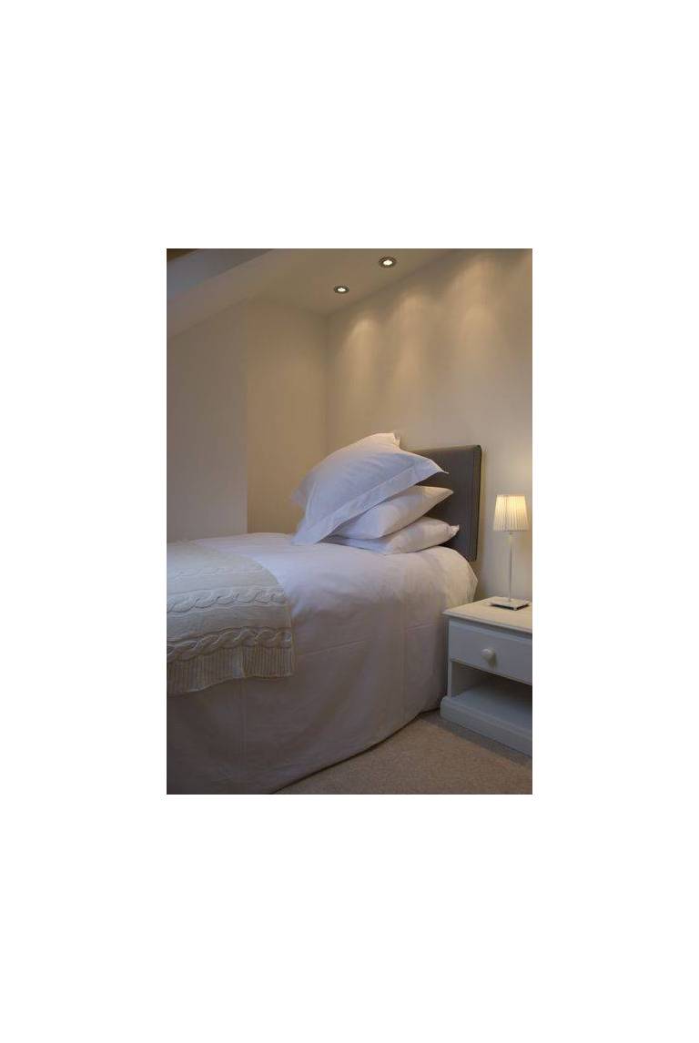 Accommodate 49 