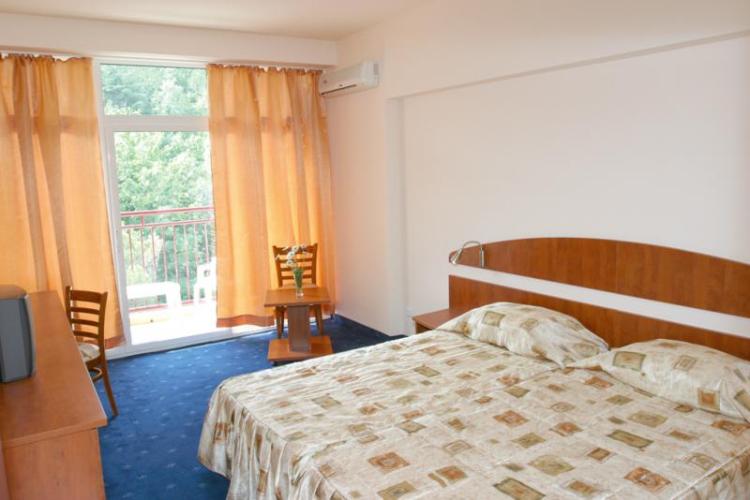 Луна 4*