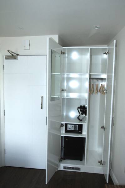 Chiswick Apt