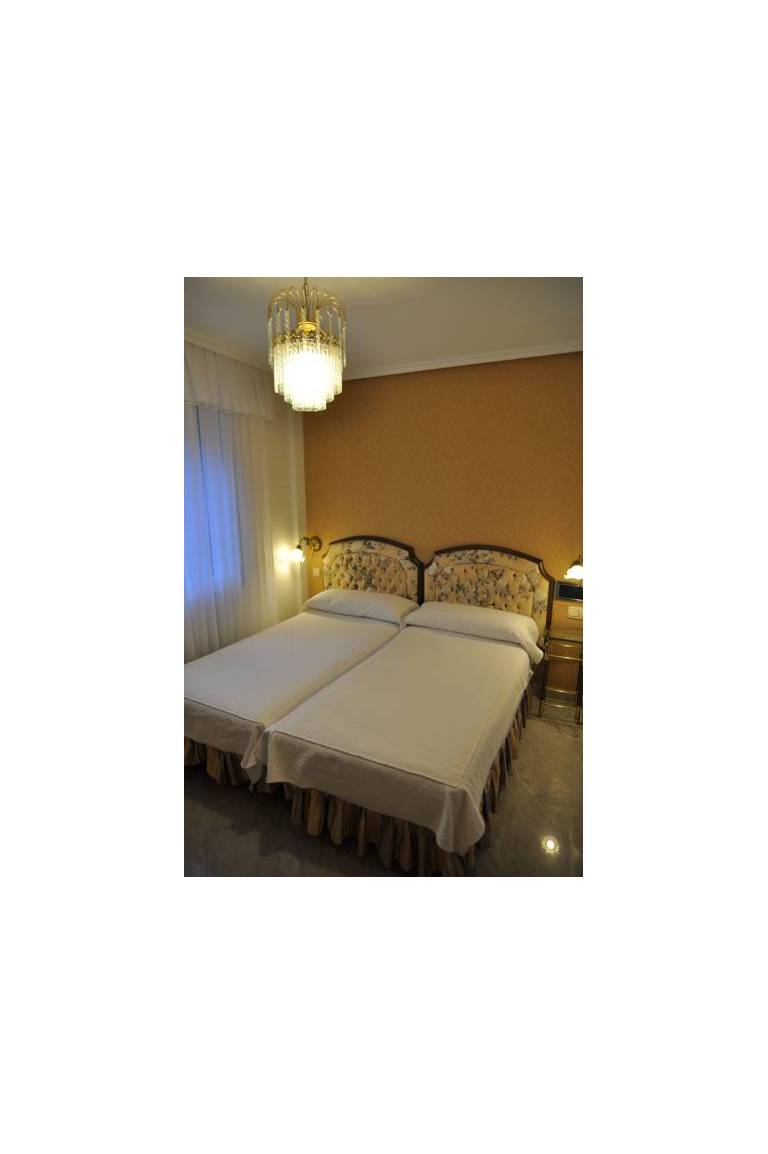 Le Petit Hotel 