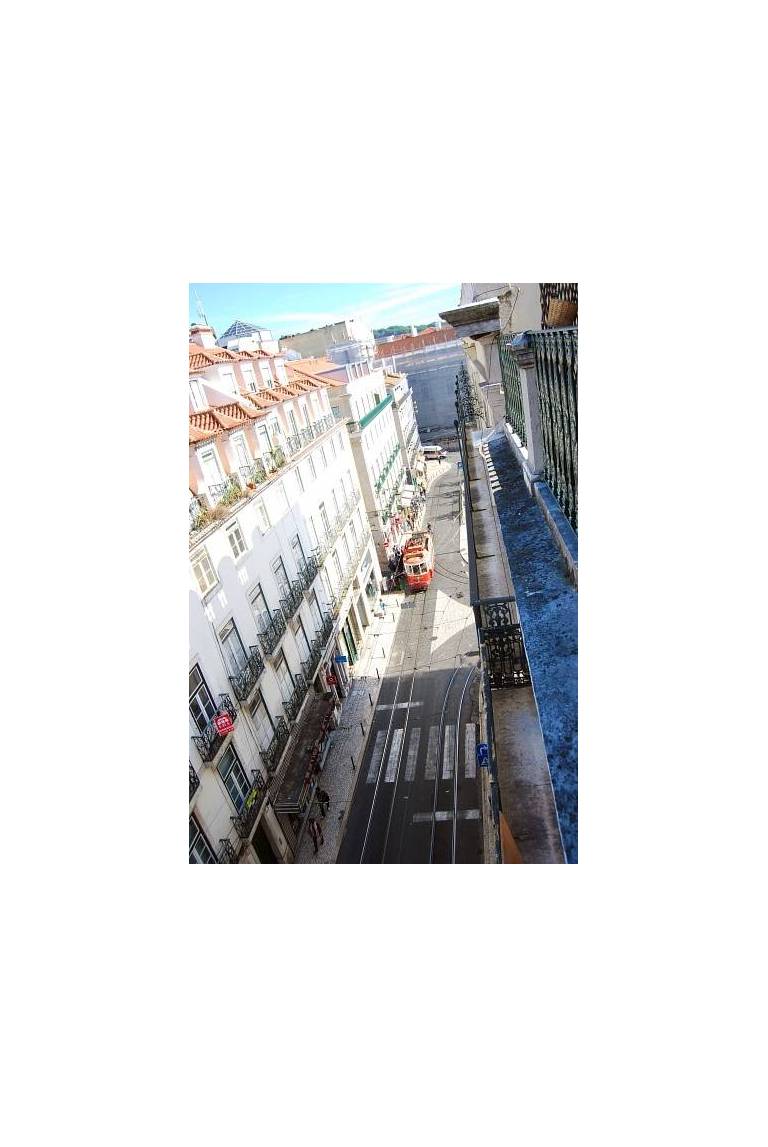 Happy @ Chiado 