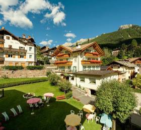 Отдых в Hotel L'Ideale - Италия, Моэна