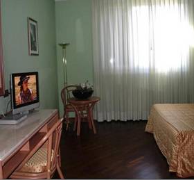 Hotel Le Ville  в Модене