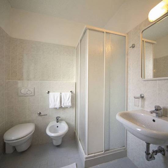 Alcazar 3* Италия, Римини