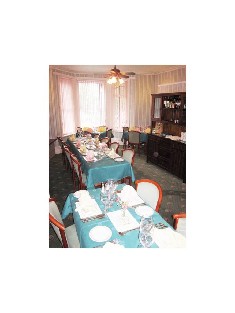 Ivydene Hotel 