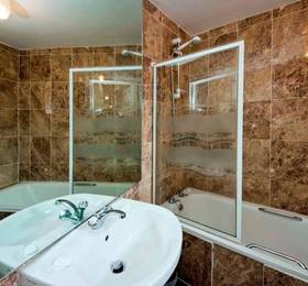 Ashurst Lodge  в Торки