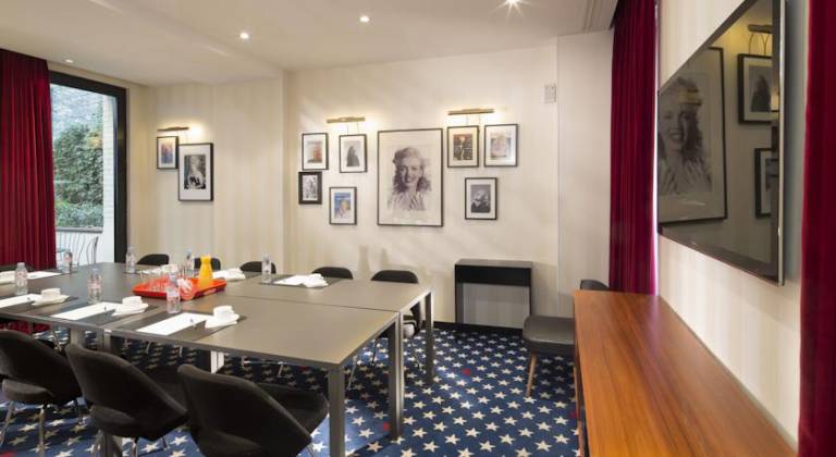 Platine Hotel