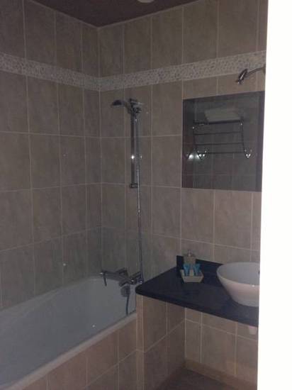 Essentiel Spa  Франция, Арль