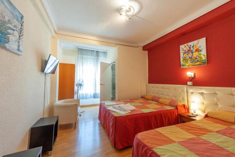 Hostal Manjon 