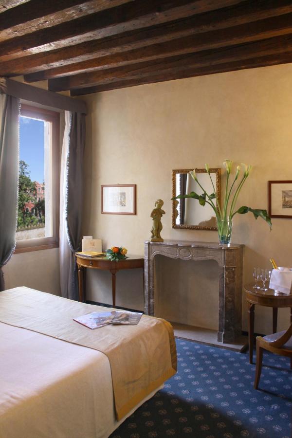 Hotel ai due Fanali
