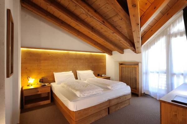 Hotel Montana  3* Италия, Мадонна ди Кампильо