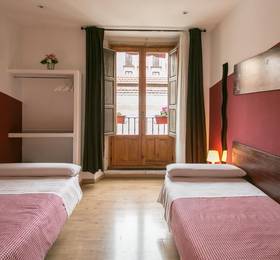 Hostal Abaaly в Мадриде