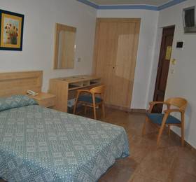 Hostal Blumen в Альхесирасе