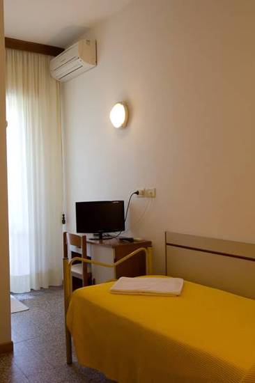 Hotel Pigalle  2* Италия, Риччоне