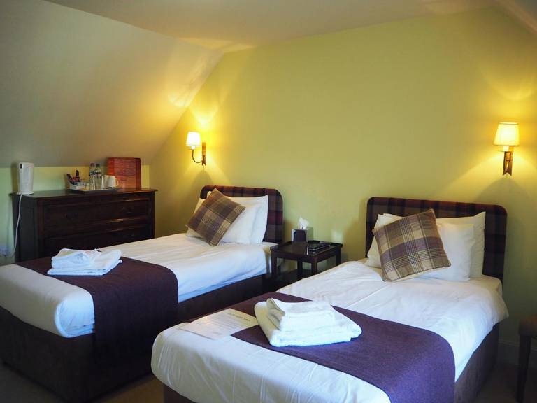 Loch Ness Inn 