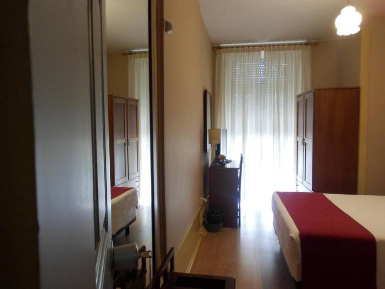 Hotel Larbelo 