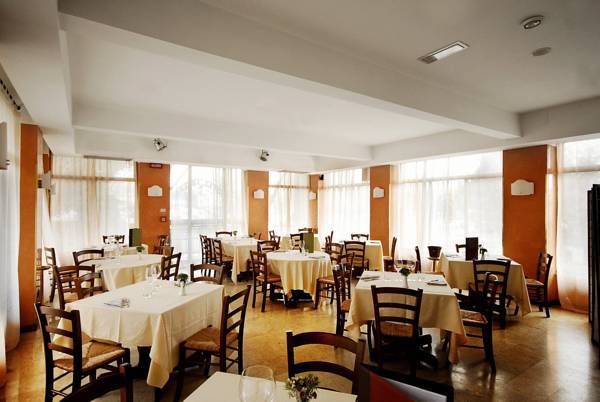 Hotel Estense  3* Италия, Модена