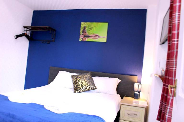 Calypso Hotel 