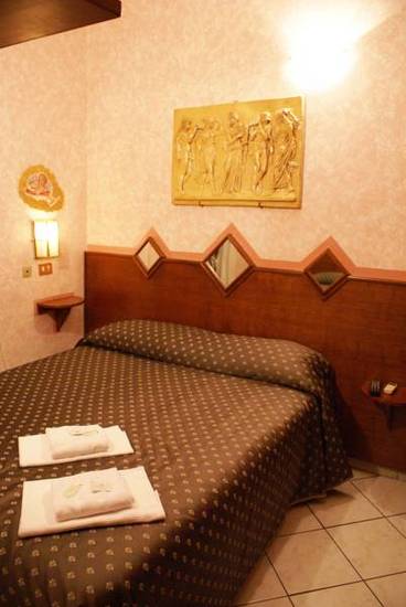 Farini Hotel 2* Италия, Рим