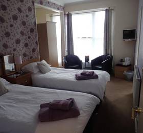 Acorn Lodge  в Торки