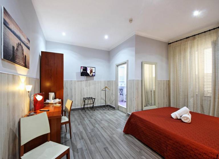Tonic Hotel