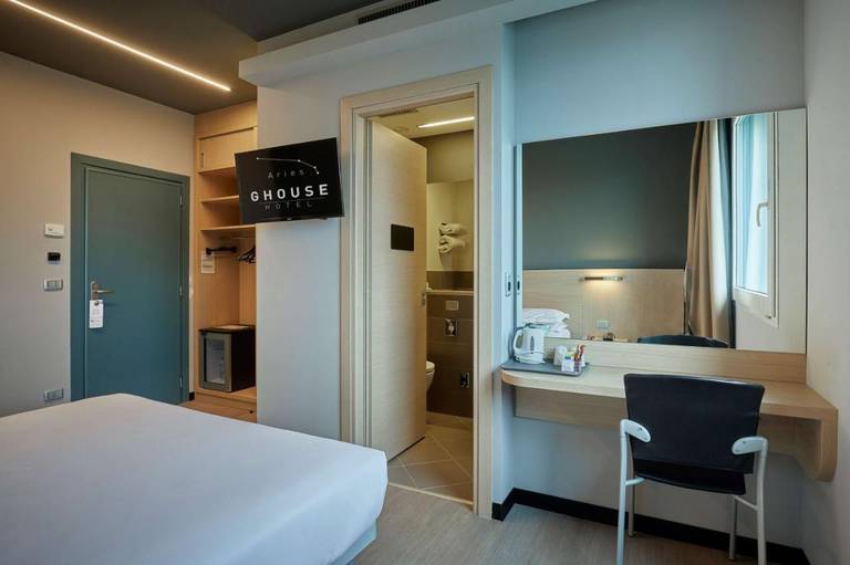 Hotel Aries 