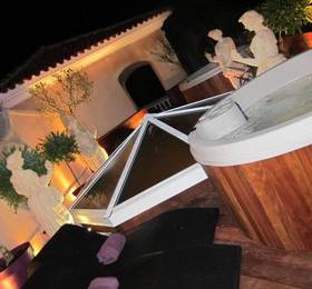 Vogue Hotel  в Антибе