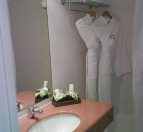 Vogue Hotel  в Антибе