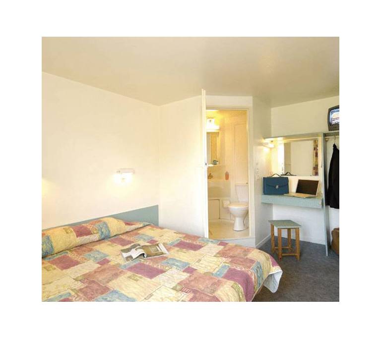Fast Hotel 