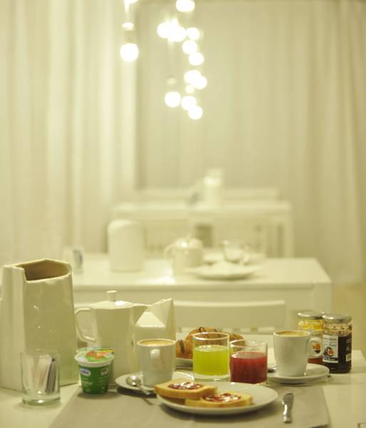 Arts Hotel  3*