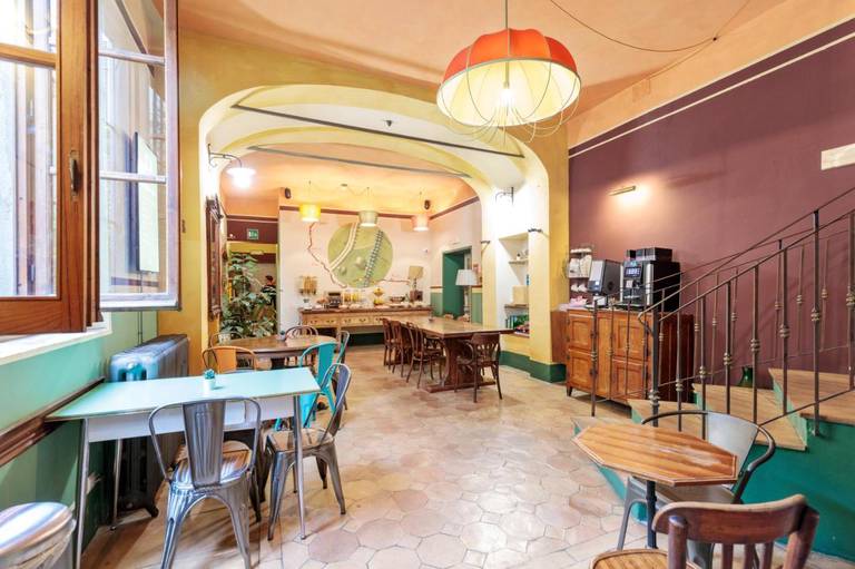 Hotel Azzi