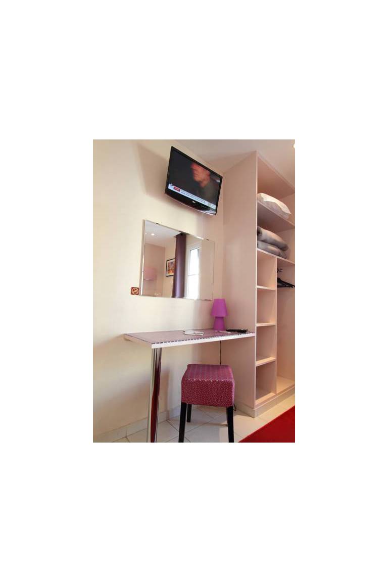 Pink Hotel 