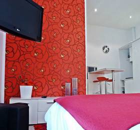 Six Rooms  в Мадриде