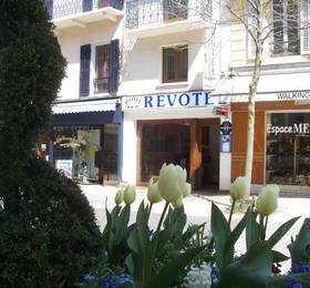 Revotel  в Экс-ле-Бене