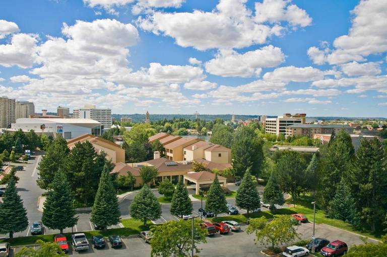 Courtyard Spokane Downtown at the Convention Center 