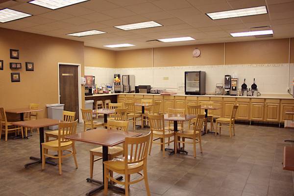GuestHouse International Inn & Suites Rochester  2* США, Рочестер (шт. Нью-Йорк)