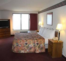 GuestHouse International Inn & Suites Rochester  в Рочестере (шт. Нью-Йорк)