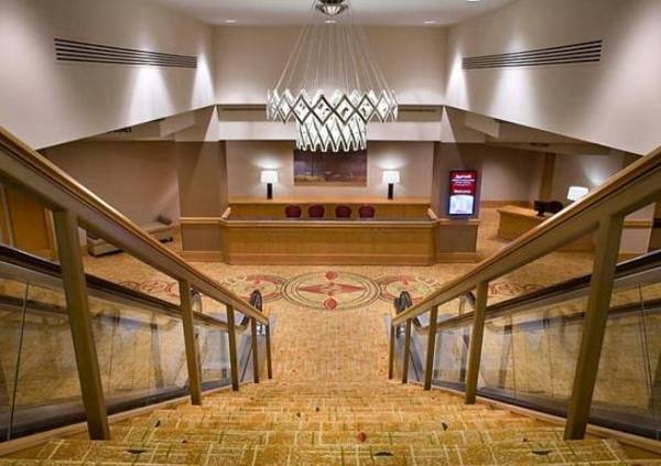 Marriott Toronto Downtown Eaton Centre Hotel  4* Канада, Торонто
