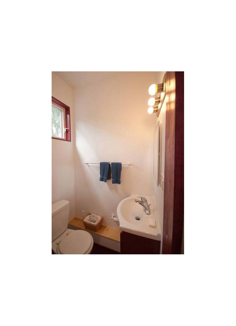 Smiley's Studio Suite - on Toronto Islands 