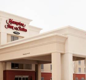 Hampton Inn & Suites by Hilton Lethbridge  в Летбридже