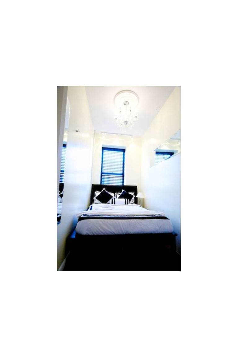 Central Manhattan Apartment at 4th Street 